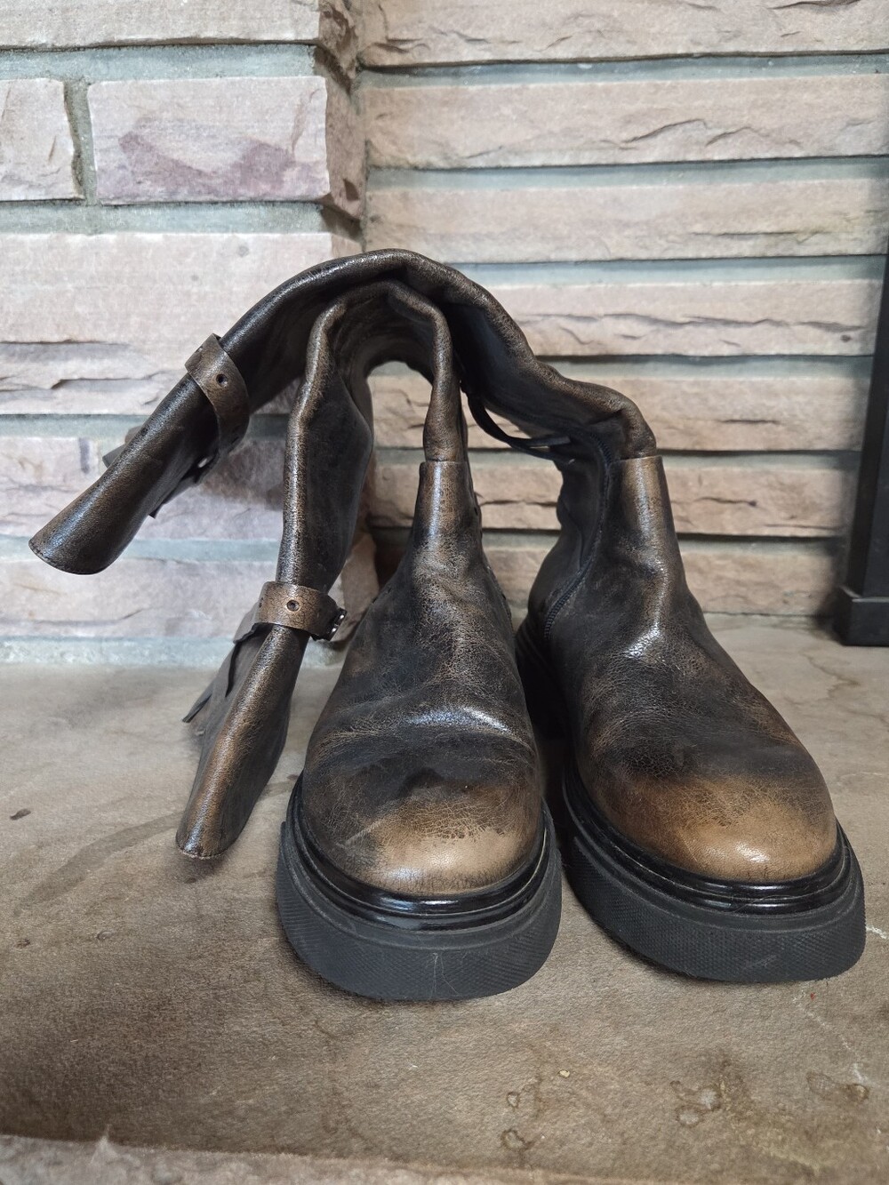 Henry Beguelin Designer Women's Distressed Brown Leather Boots